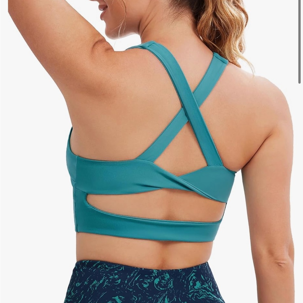 Women’s Sports Bra Workout Crop Top Criss Cross Back Teal Tank Top Size Medium